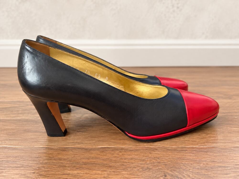 Vintage Escada Black & Red Leather Colorblock Pumps Heels Size 7.5 B